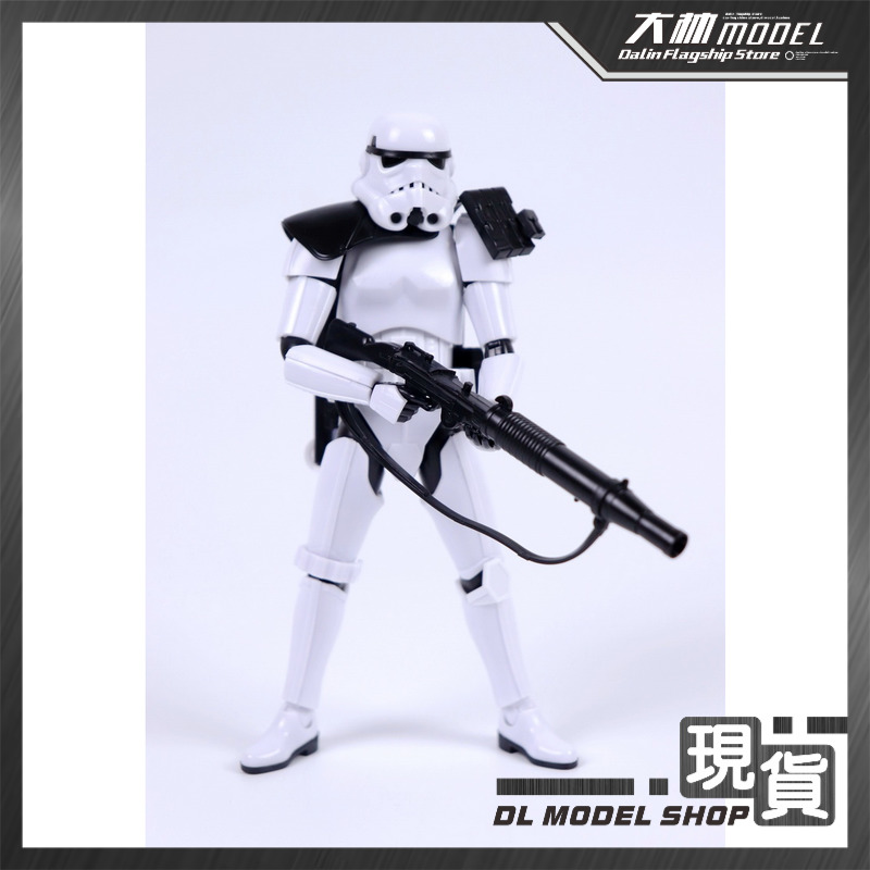Model Kit Snaa - Nuclearmodel MODEL 1/12 Imperial Stormtrooper Aksiyon