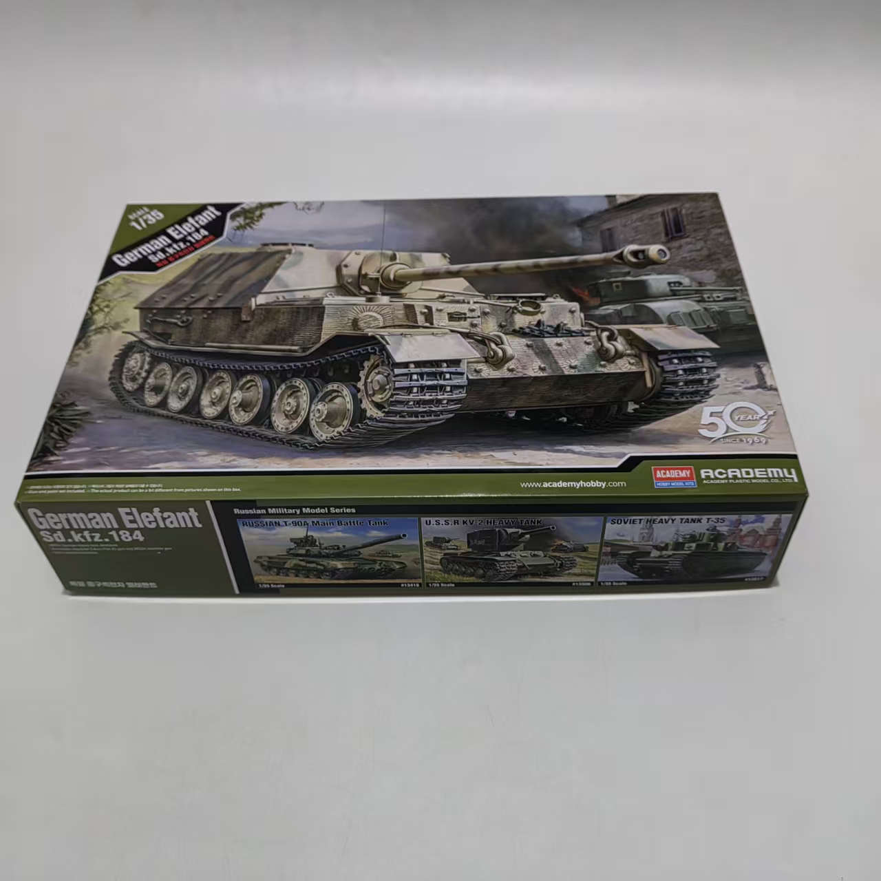 Model Kit Academy - AC13537 ACADEMY 1/35 Elefant Sd.kfz.184 Tank