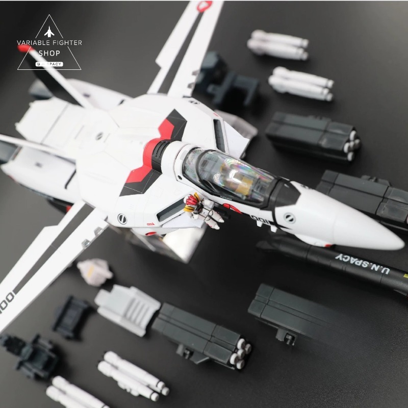 Model Kit Valkyrie - Macross VF-1S Ichijyo'nun Valkyrie Dönüştürülebilir Savaşçısı