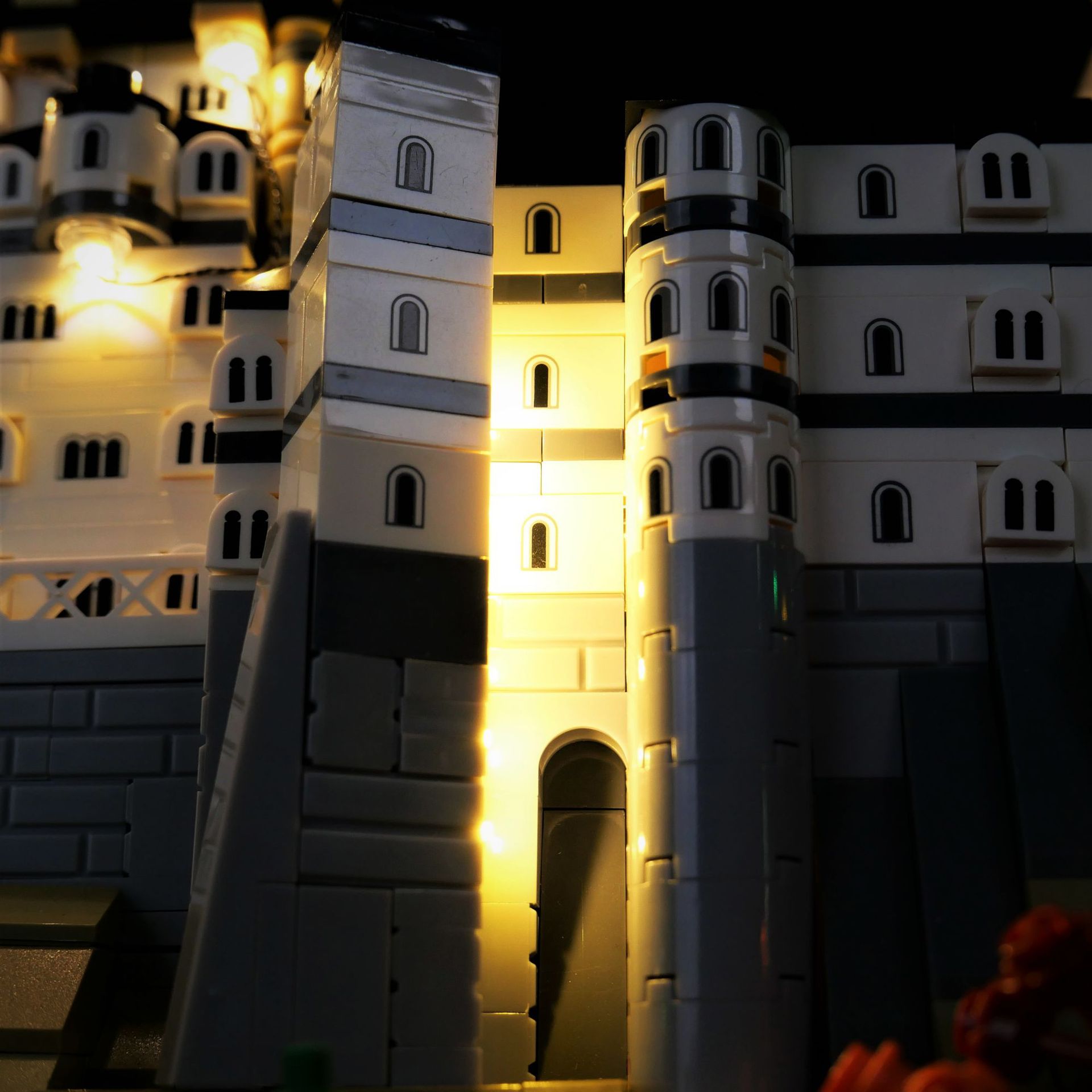 LEGO Neuschwanstein Kalesi 210 - Model Kit Companies incelemesi ve fiyatı