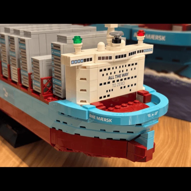 Yeni 2026 Çift Yakıtlı Konteyn - Model Kit Simulator incelemesi ve fiyatı