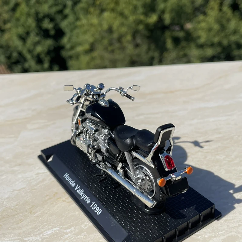 1:18 Valkyrie 1999 alaşım Tour - Model Kit Valkyrie incelemesi ve fiyatı